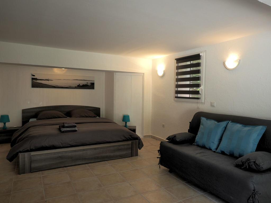 Studio Terra Cotta Pres De La Plage Apartment Sainte-Maxime Room photo